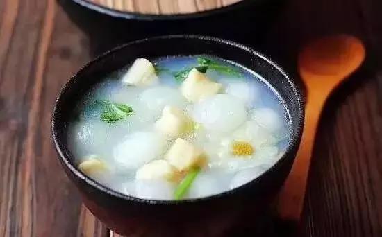 你知道你长痘的原因吗？这些小习惯教你远离痘痘