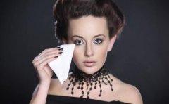 豆尚：黄瓜能祛痘 女性必知的七个祛痘小妙招