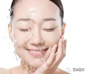 常喝牛奶会加重痤疮？